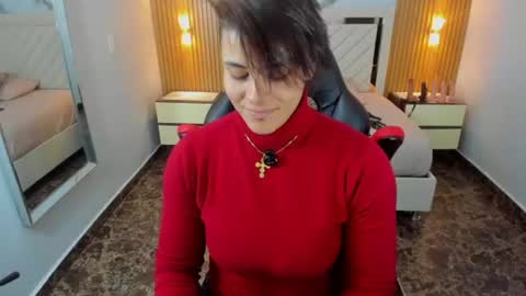 Snapshot of karolandluna chatting on 07-31-26, 07:57 Karol and Luna online show from 07-31-26, 07:57