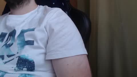 Snapshot of karolhorny96 chatting on 12-29-24, 12:01 Karol  online show from 12-29-24, 12:01