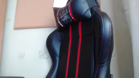 Snapshot of karolhorny96 chatting on 09-25-25, 07:56 Karol  online show from 09-25-25, 07:56