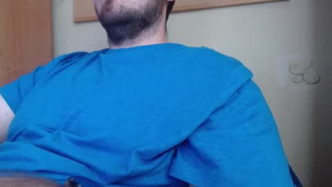 Snapshot of karolhorny96 chatting on 10-17-25, 01:35 Karol  online show from 10-17-25, 01:35
