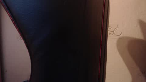 Karol  online show from 11-15-25, 10:37