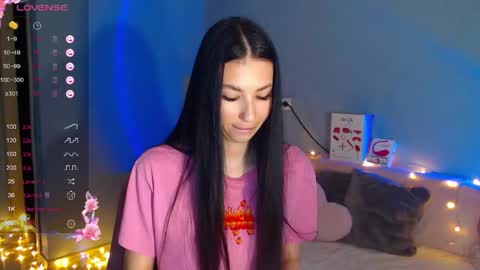Kira online show from 05-19-26, 01:56