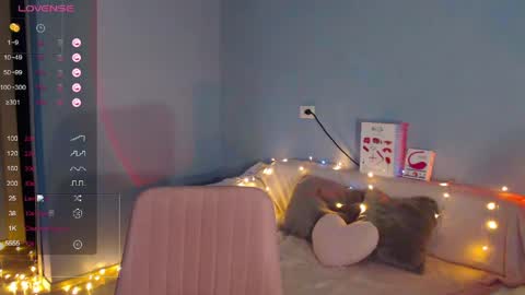 Kira online show from 06-05-26, 01:56