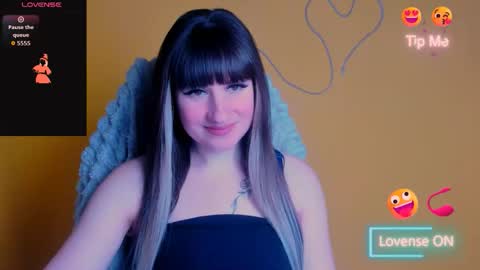 Snapshot of karolina_mia chatting on 05-02-26, 05:56 Caroline online show from 05-02-26, 05:56