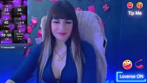Snapshot of karolina_mia chatting on 05-14-26, 06:09 Caroline online show from 05-14-26, 06:09