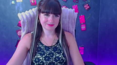 Caroline online show from 06-25-26, 06:07