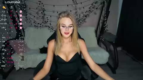 KarolinaHayes online show from 07-07-26, 04:33