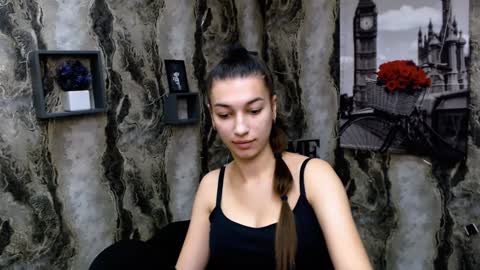 Snapshot of karolinamex_ chatting on 01-12-25, 10:12 Karolina online show from 01-12-25, 10:12
