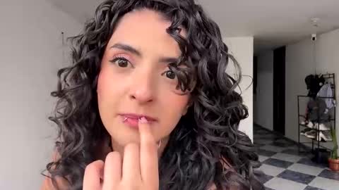 Karoline  online show from 04-03-26, 09:24