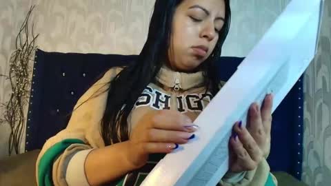 Isa online show from 02-15-26, 03:03