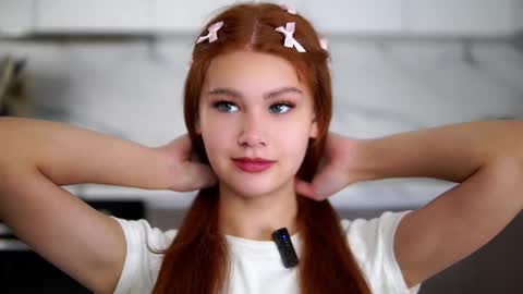 lina online show from 12-04-25, 11:30