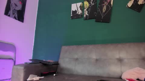 KarolSweet online show from 10-28-25, 02:53