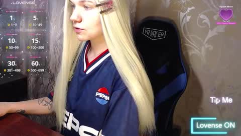 Caroline Fox online show from 02-17-26, 10:34