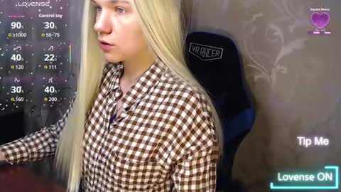 Caroline Fox online show from 02-19-26, 09:05