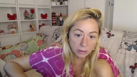karolynesyera online show from 07-23-26, 09:13