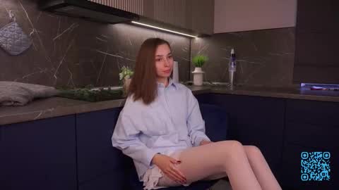 Hellomy name is Mami nice to meet you online show from 10-08-25, 08:01
