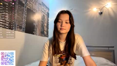 Kira online show from 09-28-25, 10:09