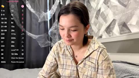 Kira online show from 11-03-25, 08:37