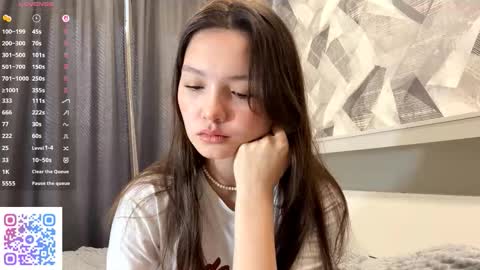 Kira online show from 11-20-25, 09:09