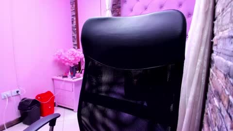kassy Stone online show from 06-18-26, 03:18