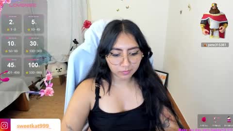 Snapshot of kat_ly_chan chatting on 02-06-25, 03:41 Kat       online show from 02-06-25, 03:41