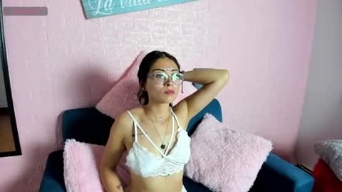 Kat Santana online show from 04-10-26, 08:57