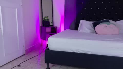 kataaleya__12 online show from 10-29-25, 12:07