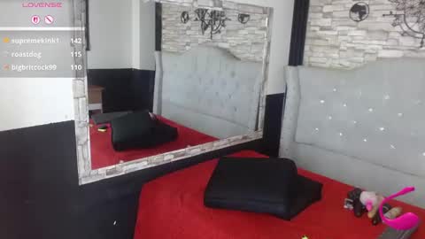 katalella_22 online show from 12-15-25, 05:55