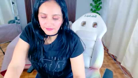 kate online show from 11-11-25, 04:29