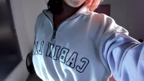 Kata Garcia online show from 01-06-26, 11:07