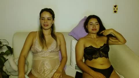 Snapshot of katalina_sexygirl chatting on 06-03-26, 03:20 Katalina online show from 06-03-26, 03:20