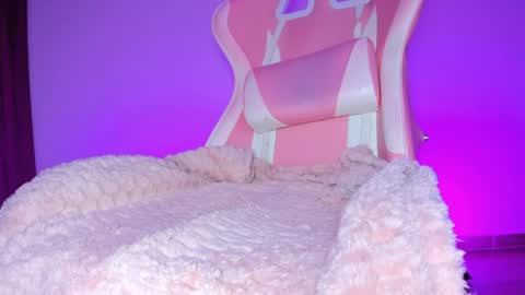 katalinaferreirax online show from 03-30-26, 01:17