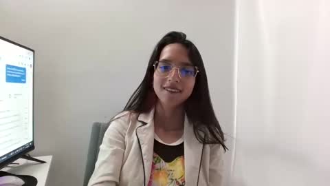 Snapshot of katalleya_jyj chatting on 03-11-25, 10:31 Katalleya and Steban online show from 03-11-25, 10:31