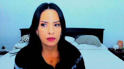 Snapshot of katarina_synnn chatting on 02-21-25, 03:21 kata online show from 02-21-25, 03:21