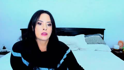 Snapshot of katarina_synnn chatting on 03-02-25, 09:32 kata online show from 03-02-25, 09:32