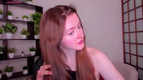 Kate online show from 11-20-25, 02:34