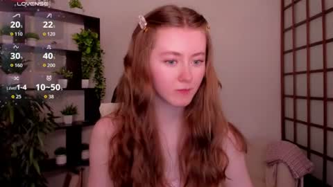 Snapshot of kate_cuddle chatting on 06-22-26, 03:25 Kate online show from 06-22-26, 03:25