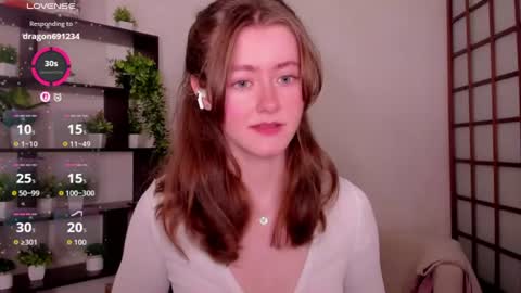 Snapshot of kate_cuddle chatting on 07-09-26, 03:43 Kate online show from 07-09-26, 03:43