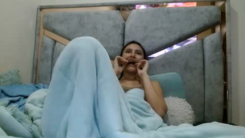 kate online show from 07-18-26, 12:04