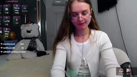 Snapshot of kate_jonson chatting on 02-13-25, 05:54 .Be kind and gentle with me and I will do my best for you. online show from 02-13-25, 05:54