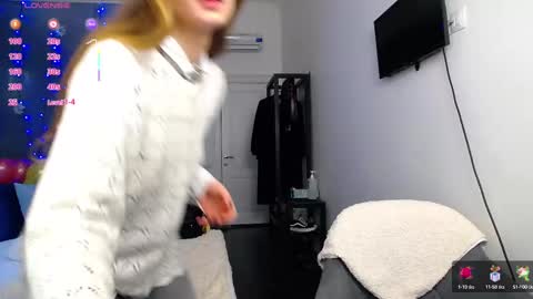 Snapshot of kate_jonson chatting on 02-18-25, 07:43 .Be kind and gentle with me and I will do my best for you. online show from 02-18-25, 07:43