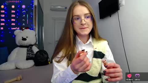 Snapshot of kate_jonson chatting on 03-03-25, 12:27 .Be kind and gentle with me and I will do my best for you. online show from 03-03-25, 12:27