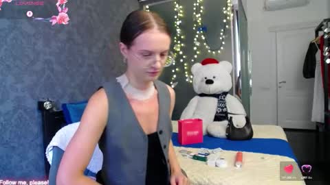 Snapshot of kate_jonson chatting on 09-10-25, 12:16 .Be kind and gentle with me and I will do my best for you. online show from 09-10-25, 12:16