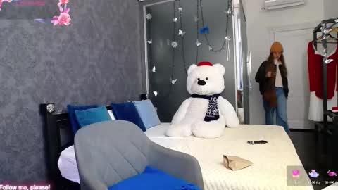 Snapshot of kate_jonson chatting on 09-30-25, 07:02 .Be kind and gentle with me and I will do my best for you. online show from 09-30-25, 07:02