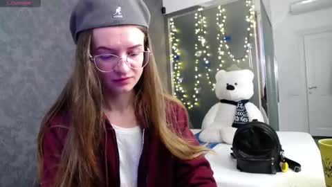 Snapshot of kate_jonson chatting on 11-30-25, 07:12 .Be kind and gentle with me and I will do my best for you. online show from 11-30-25, 07:12