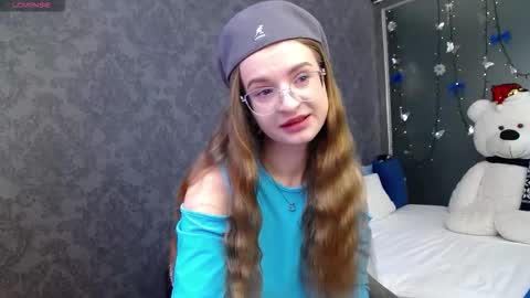 Snapshot of kate_jonson chatting on 12-05-25, 08:12 .Be kind and gentle with me and I will do my best for you. online show from 12-05-25, 08:12