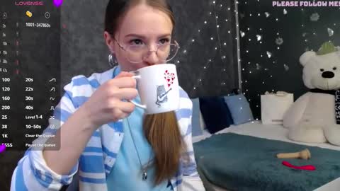 Snapshot of kate_jonson chatting on 02-03-26, 07:24 .Be kind and gentle with me and I will do my best for you. online show from 02-03-26, 07:24