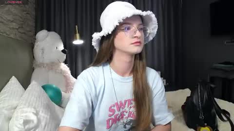 Snapshot of kate_jonson chatting on 08-03-26, 01:16 .Be kind and gentle with me and I will do my best for you. online show from 08-03-26, 01:16