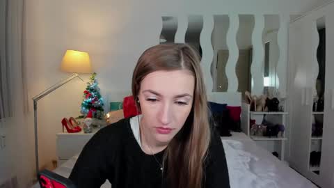 Snapshot of kate_redgar chatting on 01-03-25, 01:14 kate_redgar online show from 01-03-25, 01:14