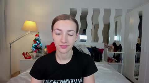 Snapshot of kate_redgar chatting on 01-13-25, 02:53 kate_redgar online show from 01-13-25, 02:53